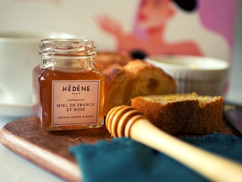 French luxury brand Hédène and the honey pot included in the Madalyn et Rose October 2021 subscription box